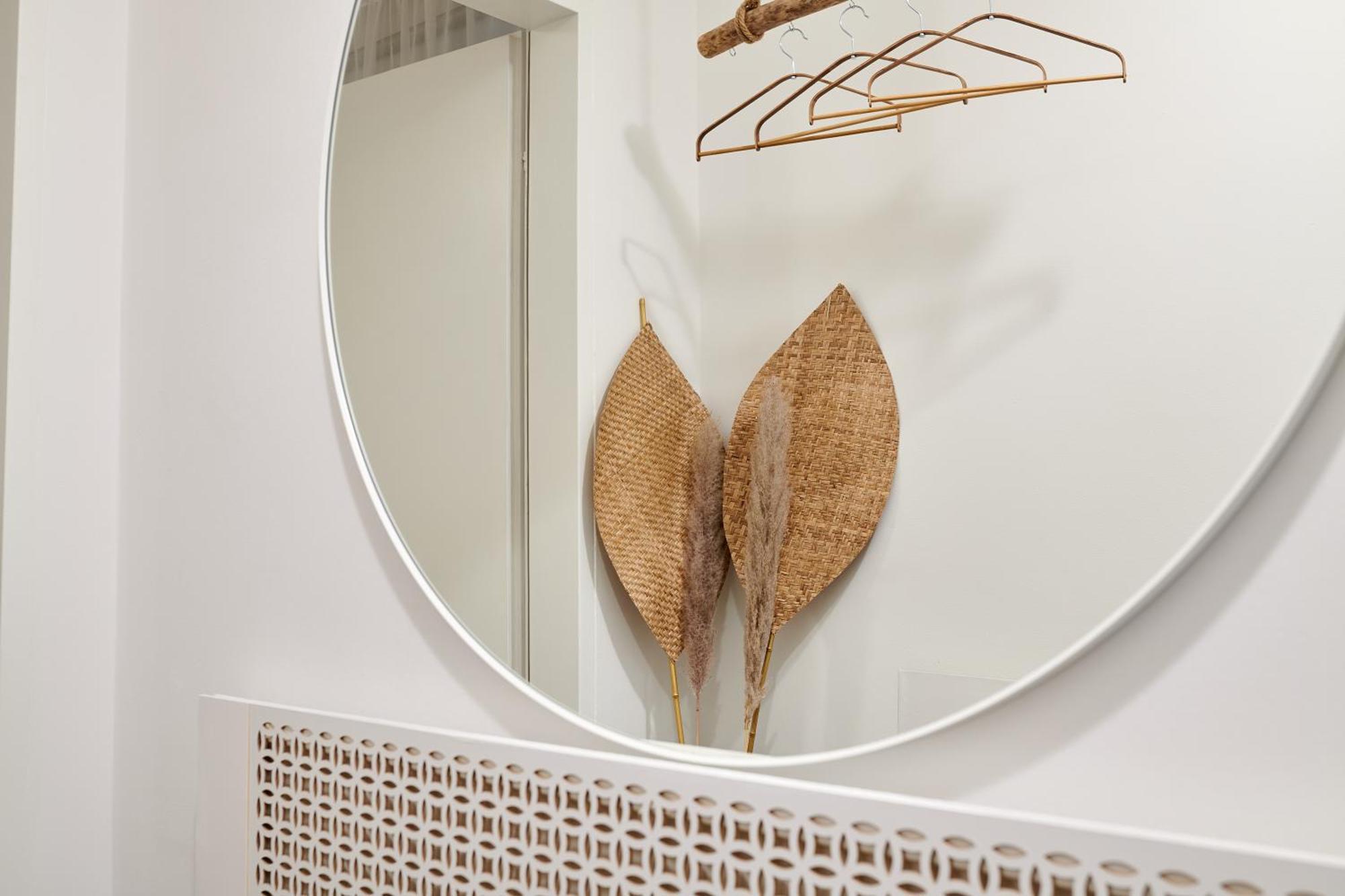 Casa Nabu Bohemian Lakeside Terraced Apartment. Apartment *